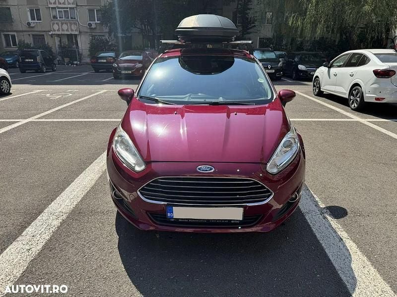 Culoarerosu Utilizat 2014 Ford Fiesta Titanium | 5.800 EUR (Preț OK) - Imagine 1/4