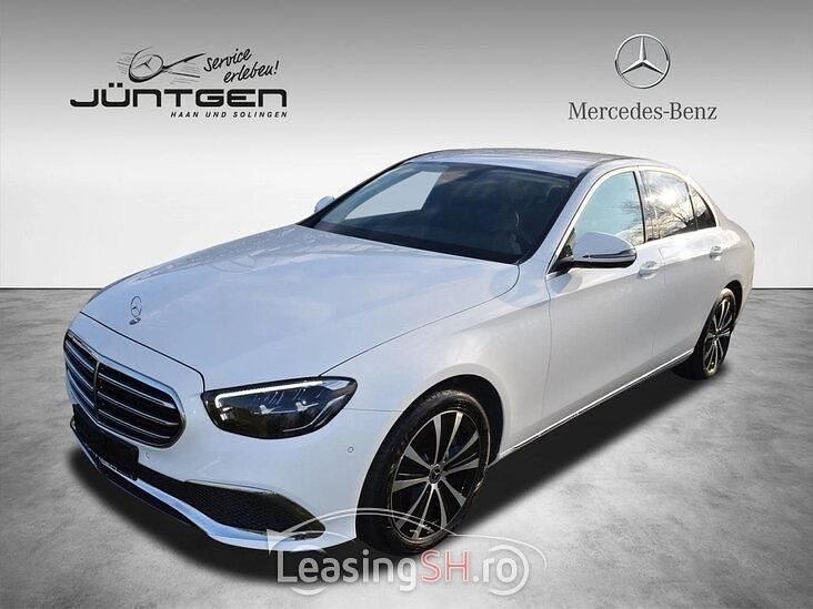 Alb Utilizat 2022 Mercedes A220 Avantgarde Berlinǎ | 49.457 EUR - Imagine 1/4