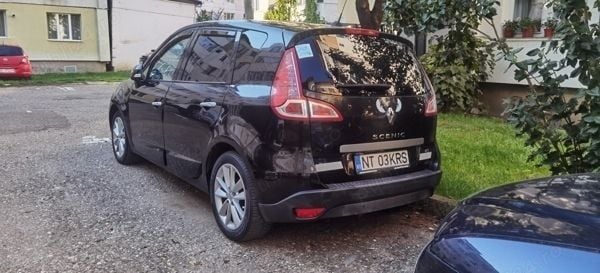 Second-hand Renault Scénic III 110 CP (80 kW) 2011 Negru Monovolum