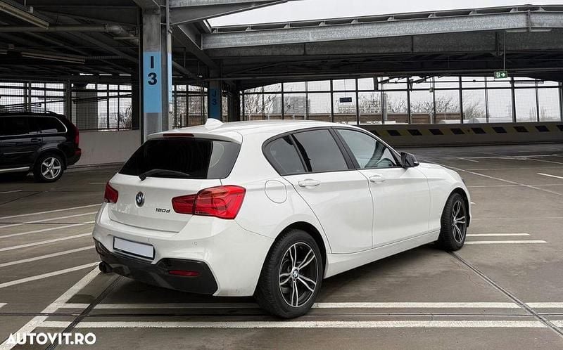 Second-hand BMW 120 Sport Line 190 CP (139 kW) 2015 Culoarealb Hatchback