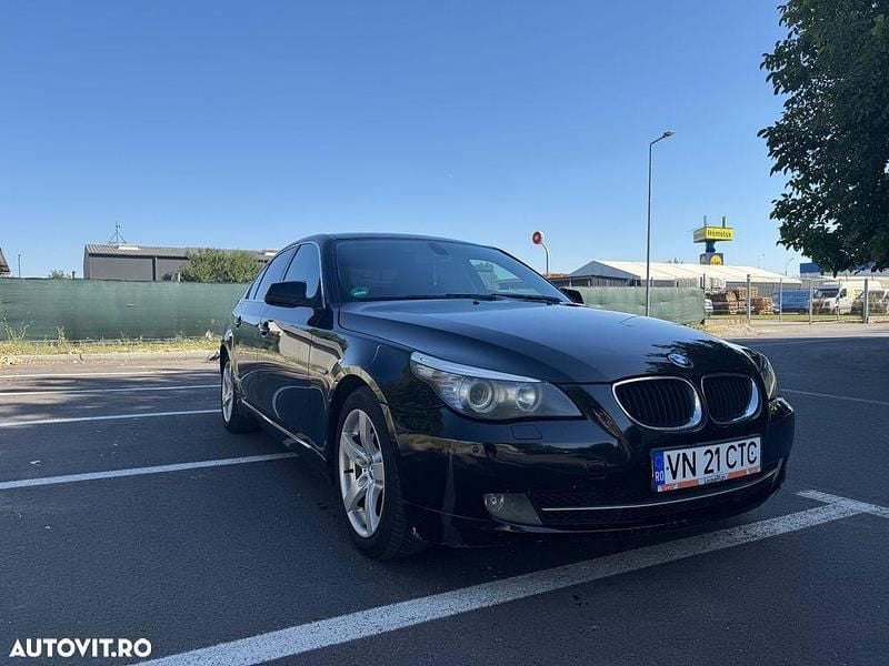 Culoarenegru Utilizat 2009 BMW 520 Berlinǎ | 5.300 EUR - Imagine 1/4