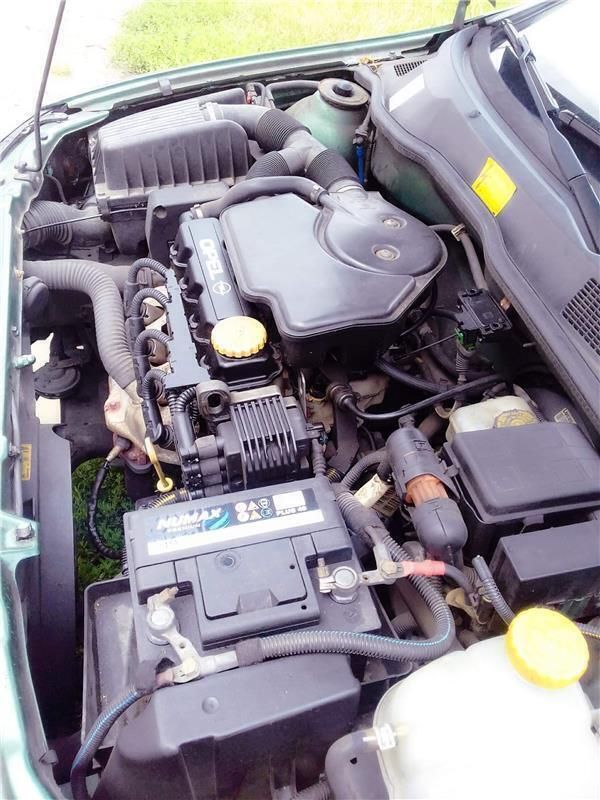 Verde Utilizat 2000 Opel Astra Berlinǎ | 800 EUR (Preț bun) - Imagine 1/4
