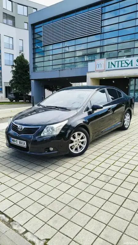 Utilizat 2011 Toyota Avensis Berlinǎ | 6.000 EUR (Preț OK) - Imagine 1/4
