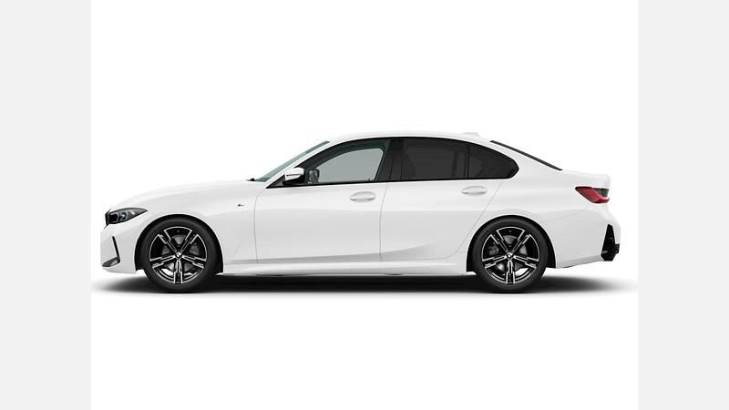 Second-hand BMW 318 Comfort Edition 156 CP (114 kW) 2025 Alb alpine Berlinǎ