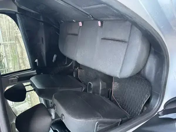 Utilizat 2006 Peugeot 207 Hatchback | 1.500 EUR (Preț OK) - Imagine 1/4