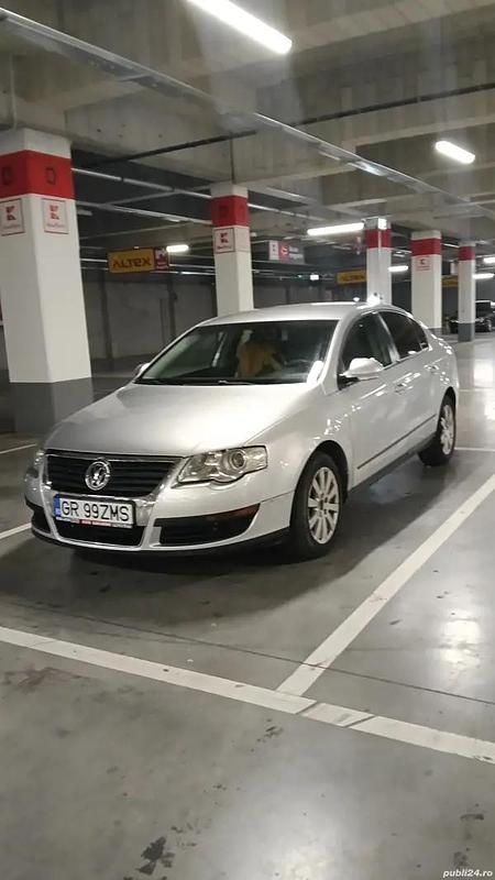 Utilizat 2007 VW Passat Berlinǎ | 2.500 EUR (Preț bun) - Imagine 1/4