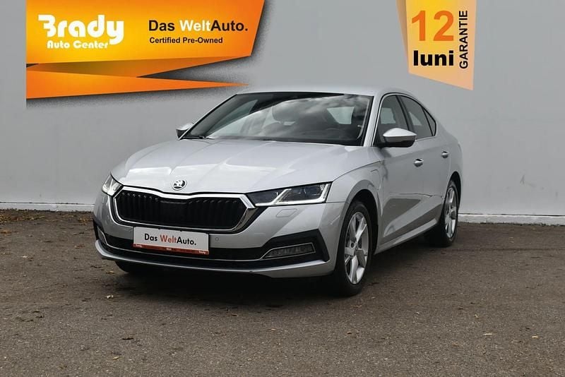 Argint Utilizat 2022 Skoda Octavia | 23.901 EUR (Puțin scump) - Imagine 1/4