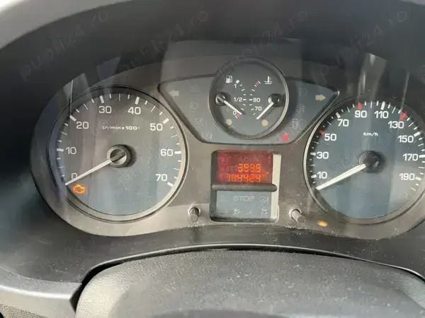 Second-hand Citroën Berlingo 101 CP (74 kW) 2010 Albastru Monovolum