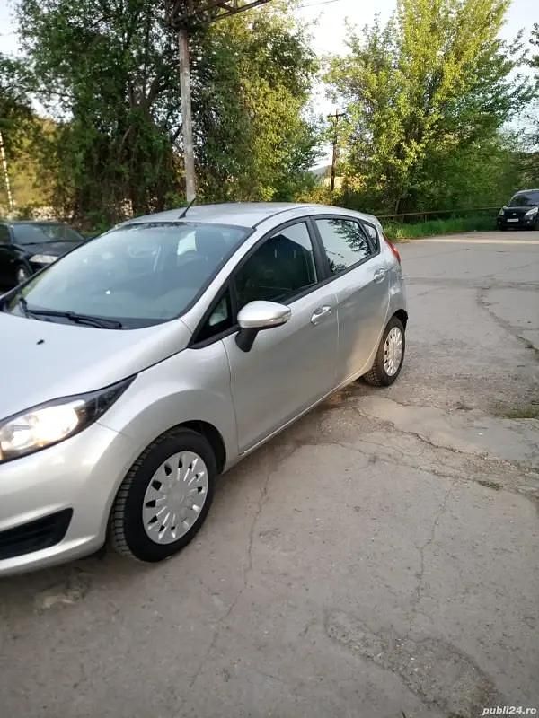 Second-hand Ford Fiesta 100 CP (73 kW) 2015 Hatchback