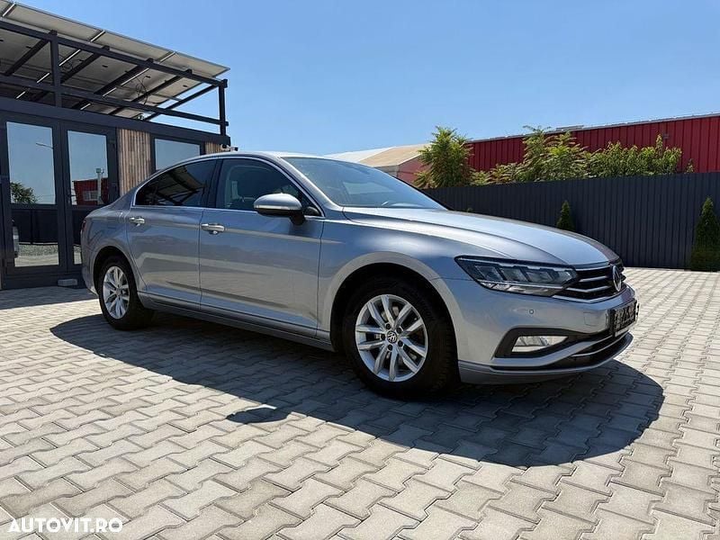 Culoareargint Utilizat 2020 VW Passat Business Berlinǎ | 16.795 EUR (Preț OK) - Imagine 1/4