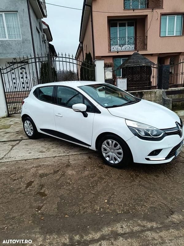 Second-hand Renault Clio IV 90 CP (66 kW) 2017 Culoarealb