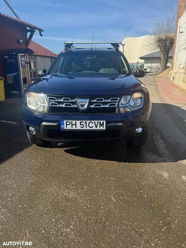 Albastru Utilizat 2016 Dacia Duster Lauréate SUV | 5.800 EUR (Super Preț) - Imagine 1/4