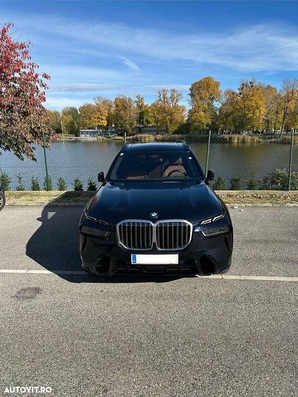 Culoarealbastru Utilizat 2023 BMW X7 Comfort Edition SUV | 88.000 EUR (Preț bun) - Imagine 1/4