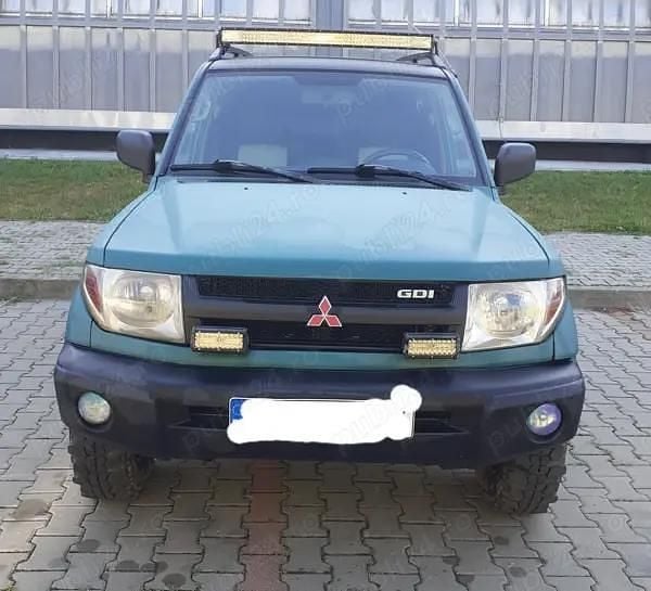 Utilizat 2003 Mitsubishi Pajero SUV | 4.500 EUR (Preț OK) - Imagine 1/4