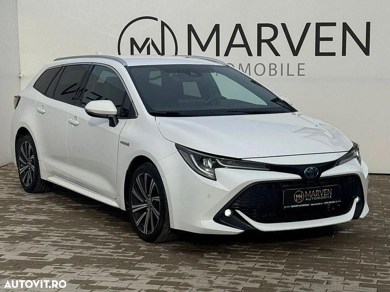 Second-hand Toyota Corolla Comfort 180 CP (132 kW) 2021 Culoarealb Break