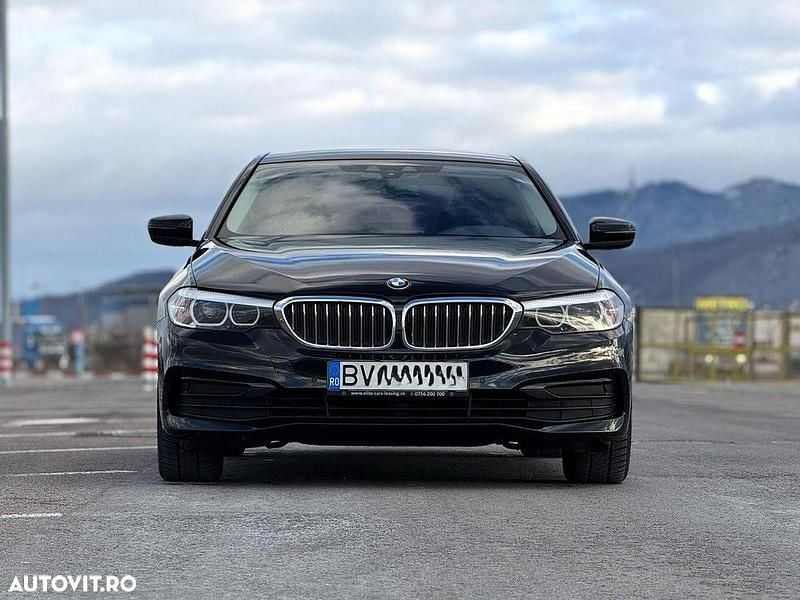 Culoarenegru Utilizat 2017 BMW 530 Berlinǎ | 19.200 EUR - Imagine 1/4