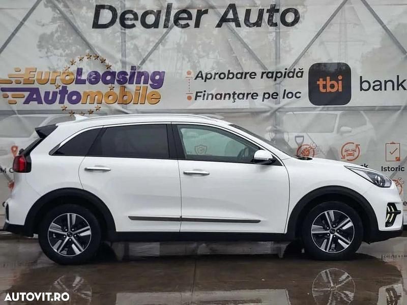 Second-hand Kia Niro Spirit 171 CP (125 kW) 2021 Culoarealb SUV