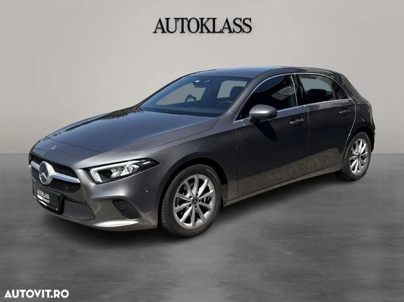 Gri Utilizat 2022 Mercedes A180 Hatchback | 24.990 EUR (Puțin scump) - Imagine 1/4