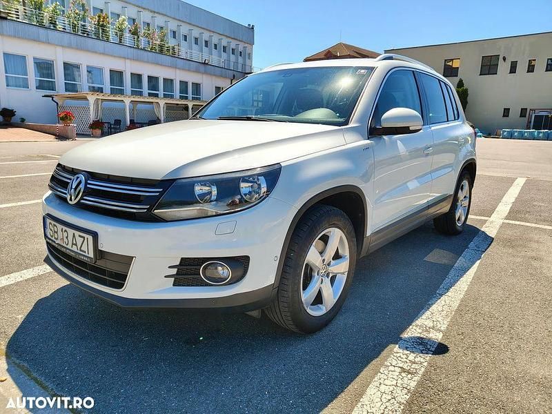 Culoarealb Utilizat 2014 VW Tiguan Sportline SUV | 11.300 EUR (Preț OK) - Imagine 1/4
