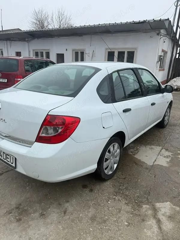 Second-hand Renault Symbol II 75 CP (55 kW) 2011 Berlinǎ