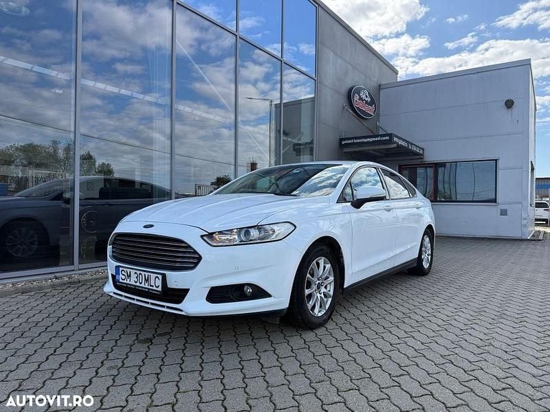 Culoarealb Utilizat 2019 Ford Mondeo Trend Berlinǎ | 9.922 EUR (Super Preț) - Imagine 1/4