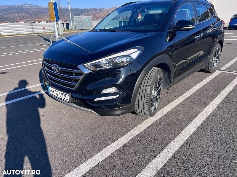 Culoarenegru Utilizat 2017 Hyundai Tucson Style SUV | 13.900 EUR (Preț OK) - Imagine 1/4