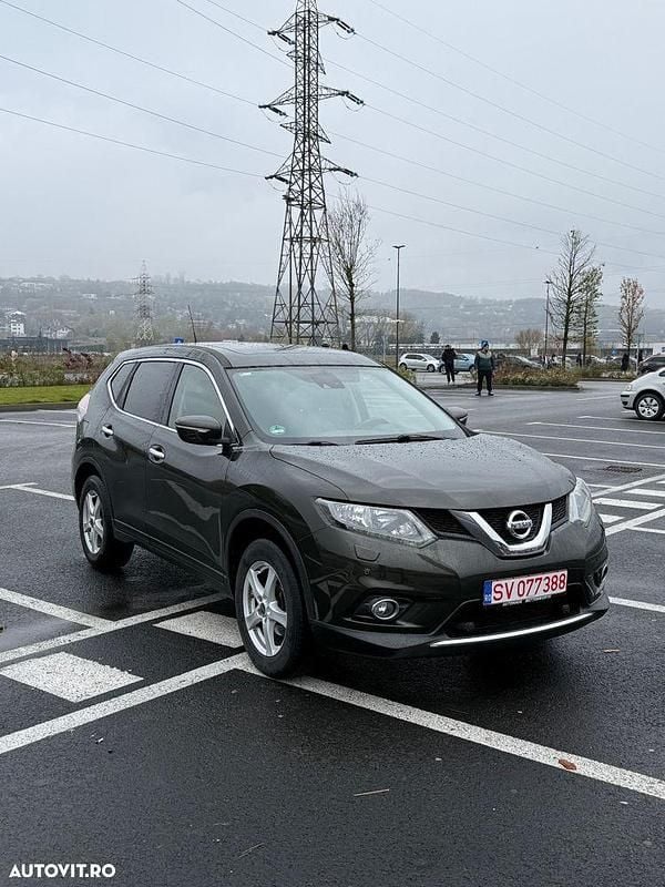 Culoareverde Utilizat 2015 Nissan X-Trail Acenta SUV | 12.000 EUR (Preț OK) - Imagine 1/4