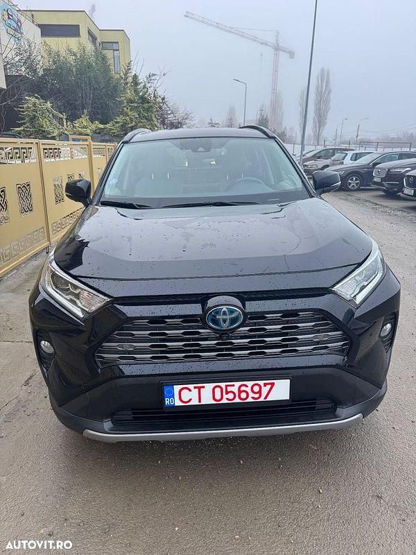 Culoarenegru Utilizat 2021 Toyota RAV4 Hybrid Luxury SUV | 26.500 EUR (Super Preț) - Imagine 1/4