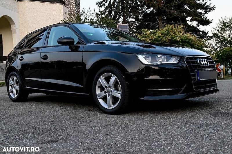 Culoarenegru Utilizat 2016 Audi A3 Sportback Design Hatchback | 9.950 EUR (Super Preț) - Imagine 1/4