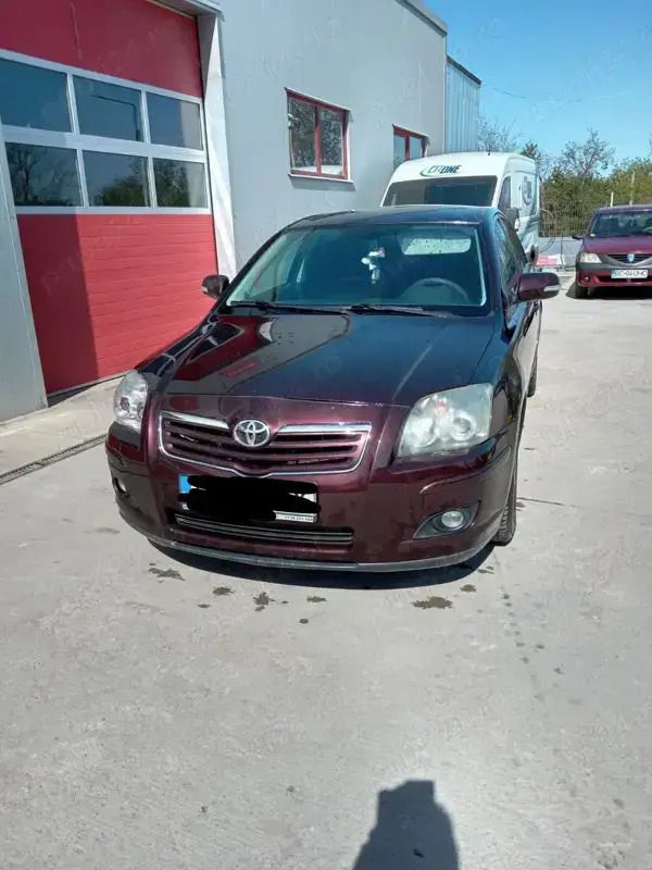 Utilizat 2008 Toyota Avensis Berlinǎ | 3.500 EUR (Preț OK) - Imagine 1/4