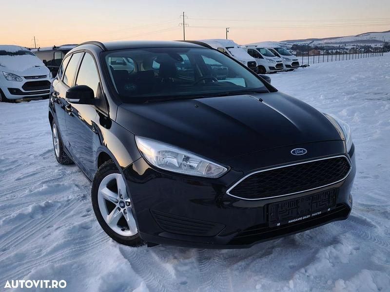 Culoarenegru Utilizat 2016 Ford Focus Business Edition Break | 5.100 EUR (Preț bun) - Imagine 1/4