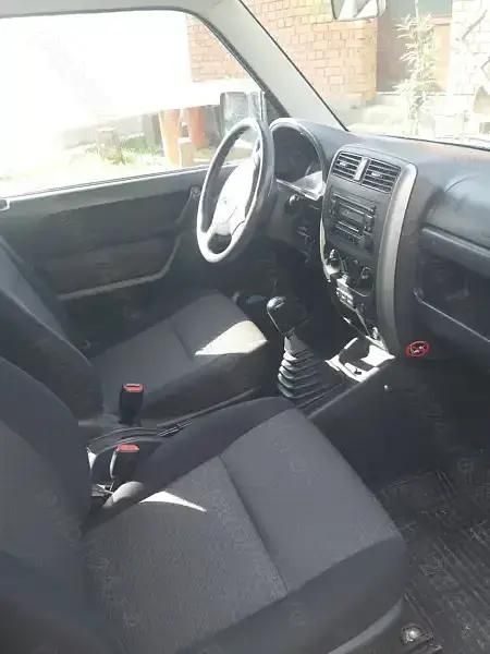 Utilizat 2006 Suzuki Jimny SUV | 4.840 EUR - Imagine 1/4