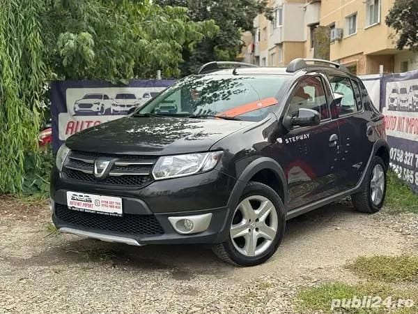 Negru Utilizat 2015 Dacia Sandero Stepway Hatchback | 5.900 EUR (Preț OK) - Imagine 1/4