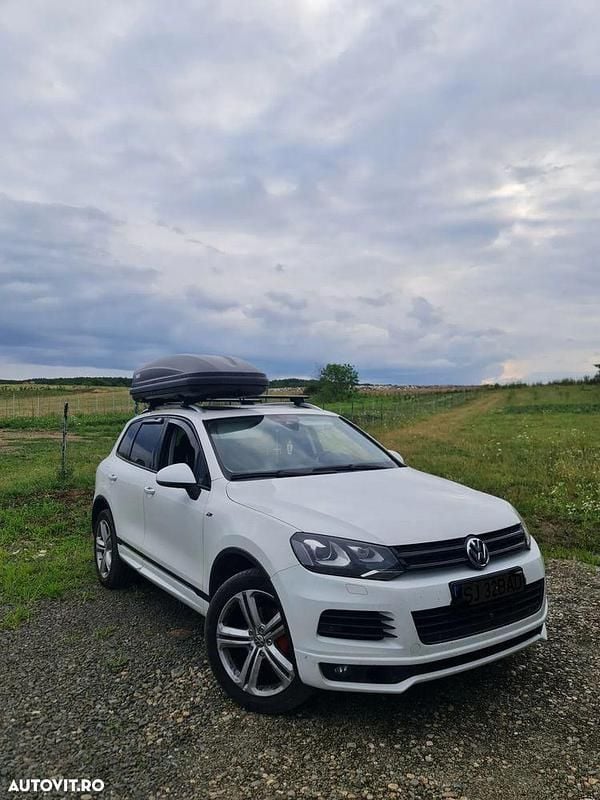Alb Utilizat 2014 VW Touareg SUV | 15.500 EUR (Super Preț) - Imagine 1/4