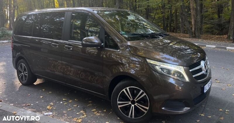 Maro Utilizat 2017 Mercedes V220 Monovolum | 18.800 EUR (Scump) - Imagine 1/4