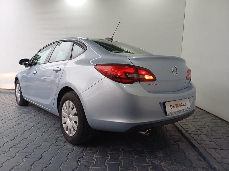 Second-hand Opel Astra GTC Edition 140 CP (102 kW) 2017 Argintiu  metalic