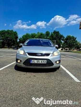 Utilizat 2009 Ford Focus Hatchback | 2.000 EUR - Imagine 1/4