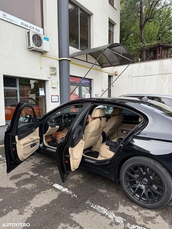 Second-hand BMW 730 245 CP (180 kW) 2009 Culoarenegru Berlinǎ