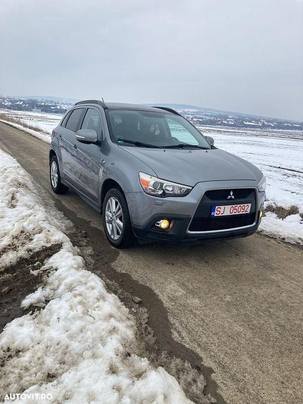 Second-hand Mitsubishi ASX Invite 150 CP (110 kW) 2010 Culoarenegru SUV