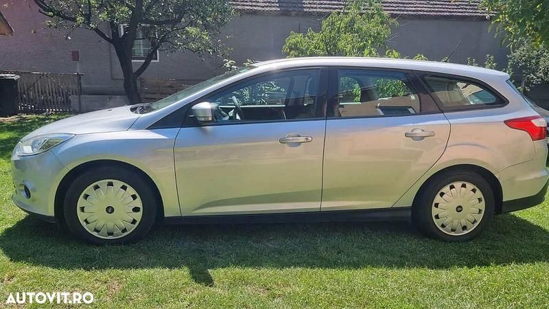 Culoaregri Utilizat 2012 Ford Focus Trend Break | 3.400 EUR (Preț bun) - Imagine 1/4