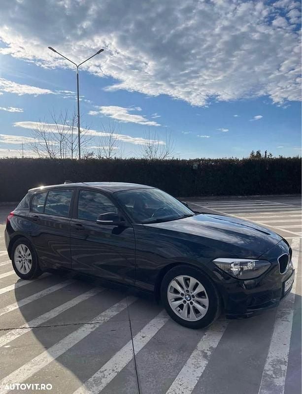 Culoarenegru Utilizat 2012 BMW 116 Efficient Dynamics Hatchback | 5.999 EUR (Preț OK) - Imagine 1/4