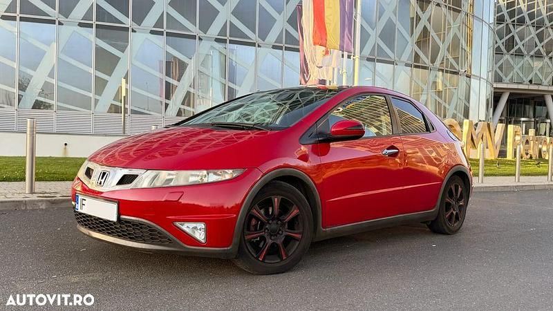 Culoarerosu Utilizat 2007 Honda Civic Executive Berlinǎ | 4.200 EUR (Preț OK) - Imagine 1/4