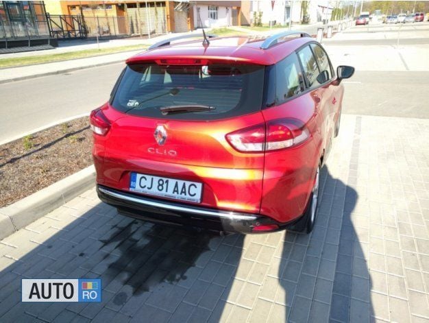 Second-hand Renault Clio GrandTour 75 CP (55 kW) 2015 Rosu Break