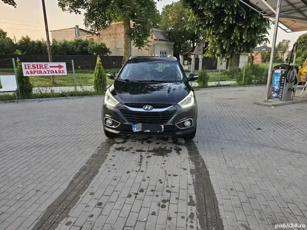 Negru Utilizat 2014 Hyundai ix35 SUV | 7.780 EUR (Preț bun) - Imagine 1/4