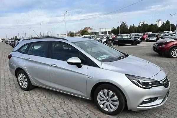 Second-hand Opel Astra Exklusiv 136 CP (100 kW) 2016 Argintiu Break