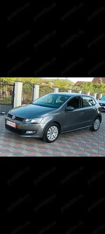 Utilizat 2010 VW Polo Berlinǎ | 5.000 EUR (Preț OK) - Imagine 1/4