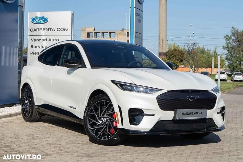 Culoarealb Utilizat 2024 Ford Mustang Mach-E SUV | 54.074 EUR - Imagine 1/4