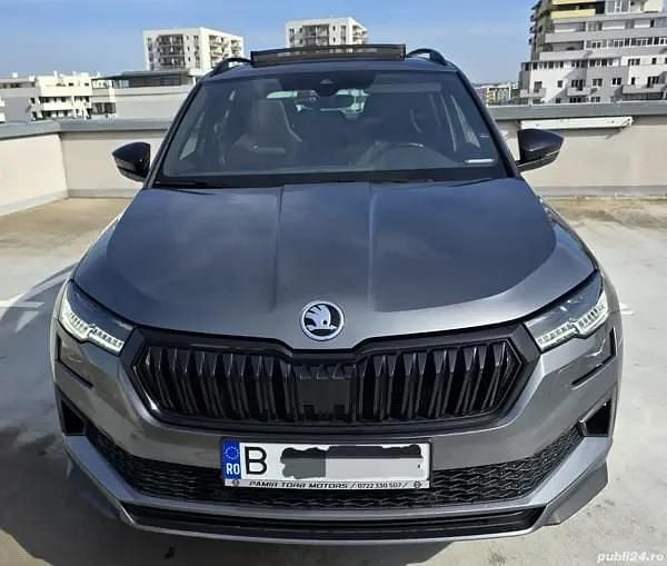 Gri Second-hand 2023 Skoda Karoq SportLine SUV | 33.999 EUR (Scump) - Imagine 1/4