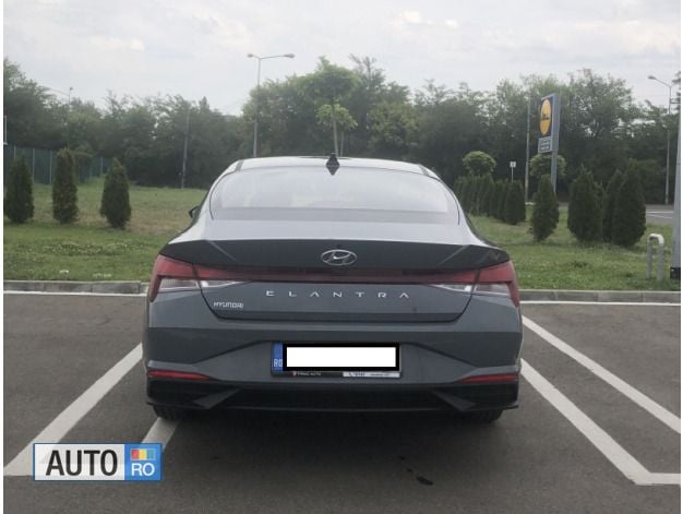 Second-hand Hyundai Elantra 92 CP (67 kW) 2021 Gri Berlinǎ