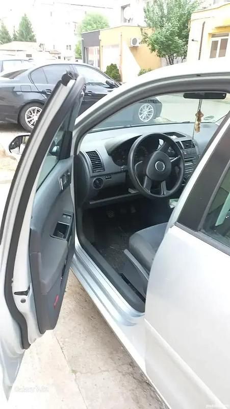 Second-hand VW Polo 80 CP (58 kW) 2008 SUV